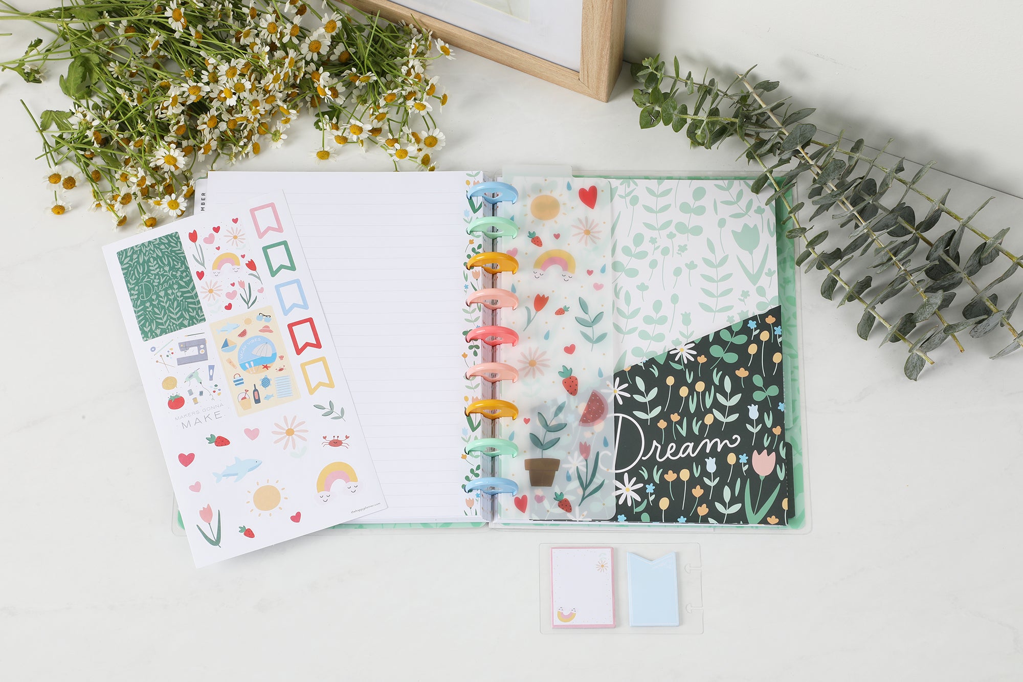 MEET THE ARTIST: PAULA & WAFFLE – Happy Planner