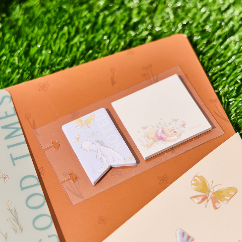 Disney Winnie the Pooh Seasonal - Classic Accessory Pack