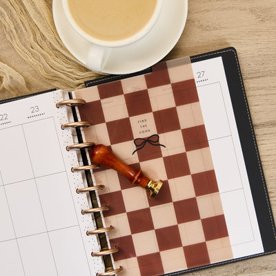 Modern Charm - Classic Dashboard