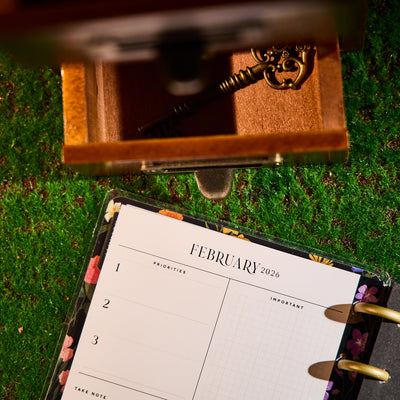 2034 Dark Garden Customizable Planner - Mini Dashboard Layout - 12 Months