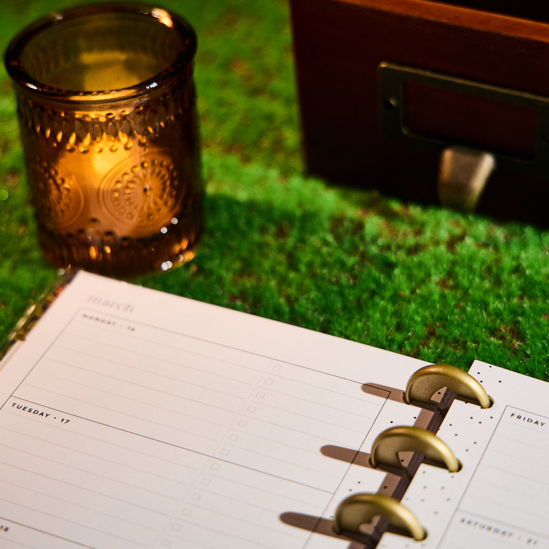 2033 Herbarium Customizable Planner - Mini Horizontal Layout - 12 Months