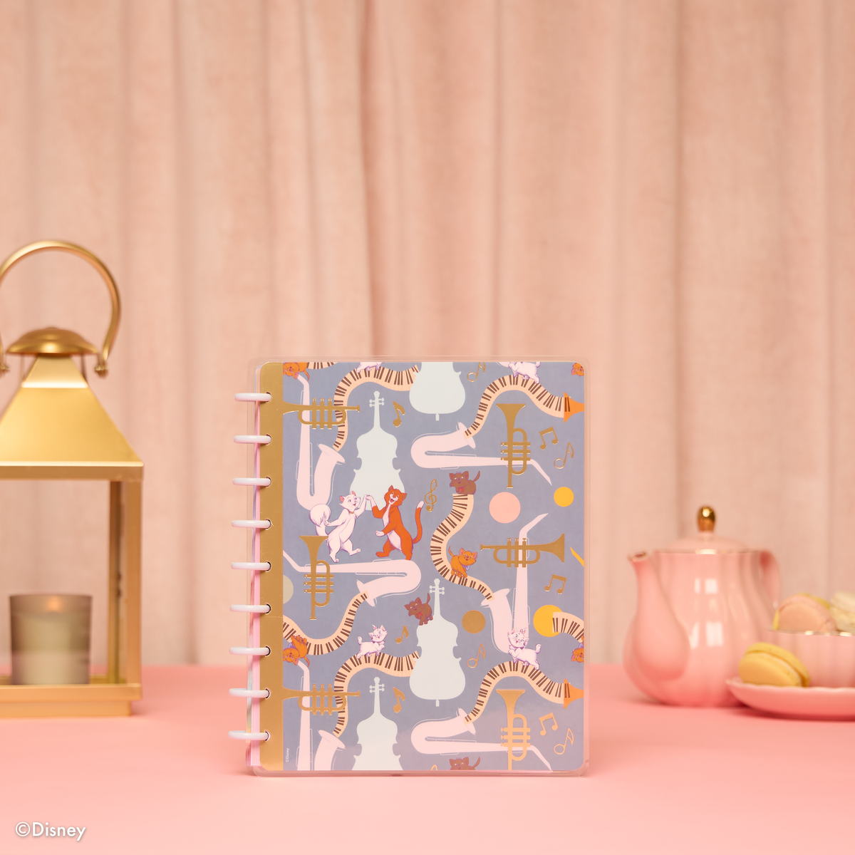 Disney The Aristocats - Dotted Lined Classic Notebook - 60 Sheets ...