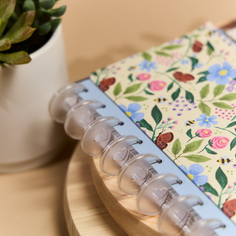 Buzzy Garden - Snap In Classic Card Holder Wallet