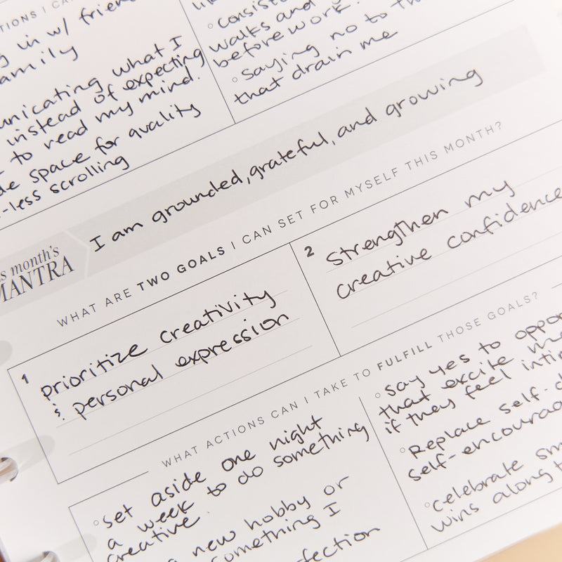 Manifest - Classic Guided Manifestation Journal - 80 Sheets