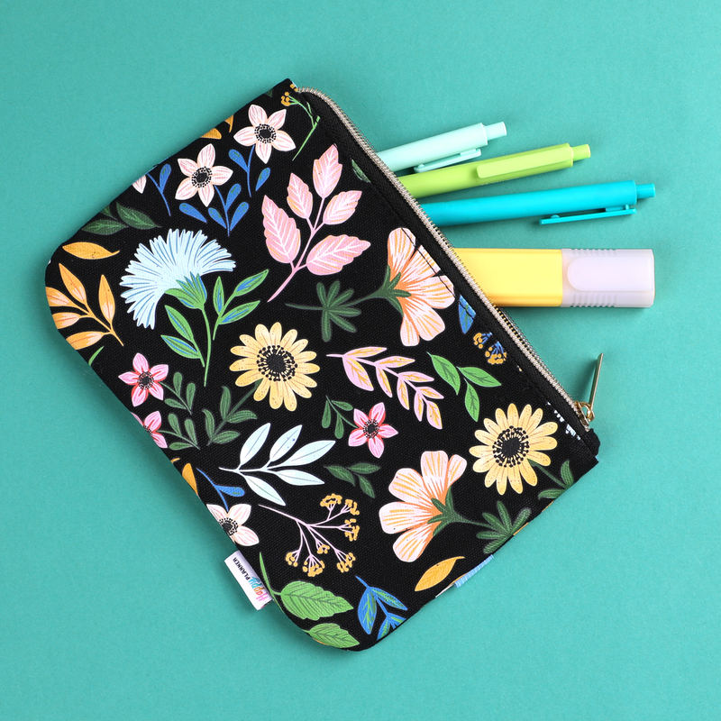 Seasonal Whimsy - Classic Banded Pen Pouch